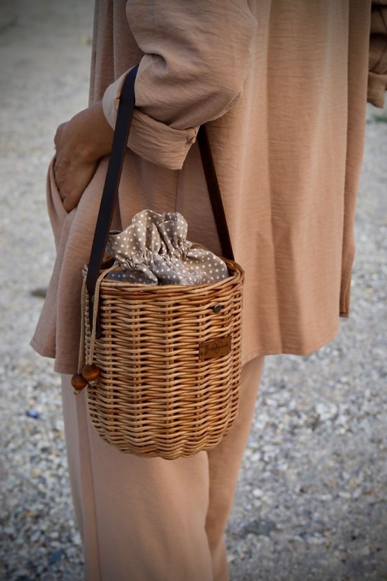 Плетена сумка-відро