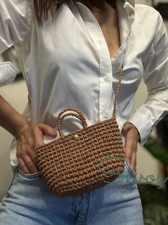 Класична плетена сумка
